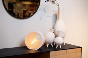 LOXIA lampa stołowa wykonana z tkaniny i papieru biało-kremowa 1xE14