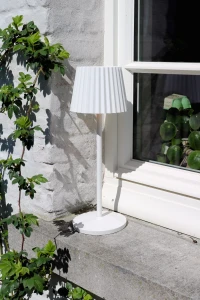JUSTINE 27889/02/31 lampa stolikowa zewnętrzna biała LED 2W DIM ładowarka w komplecie
