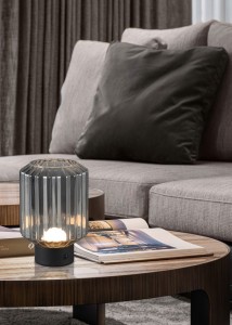 LORD R57761154 mobilna lampa stołowa szkło dymione LED 1,5W ładowanie przez USB-C