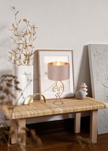 MARY R51221044 lampa stołowa z podstawą w kształcie kobiecej twarzy abażur aksamitny beżowy fi 24cm 1x E27