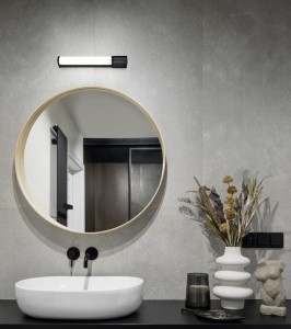 PIERA 284074232 kinkiet ścienny czarny 41,5cm z gniazdem LED 8W 3000K IP44