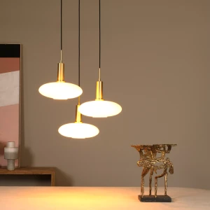 SINGALA lampa nad stolik kawowy szklana klosze spłaszczona biała kula fi 30cm wykończenie złote 3xE27